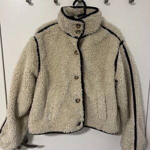 Hollister Faux Sherpa Jacket | XS (Oversized Fit)